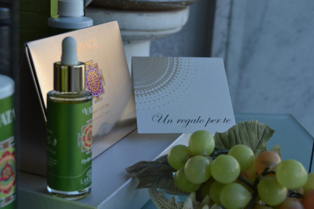 Esposizione di prodotti cosmetici nel centro Cacao