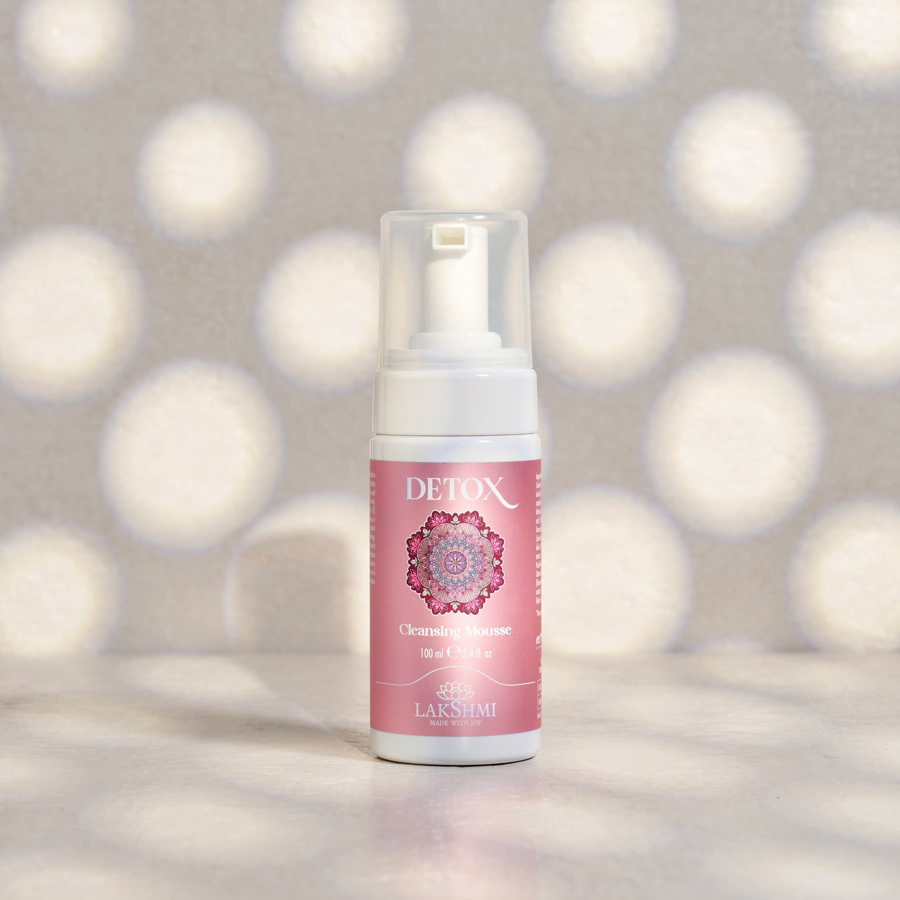 Lakshmi Cleansing Mousse Smog Free